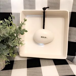 🆕 Rae Dunn “HOLD” napkin holder